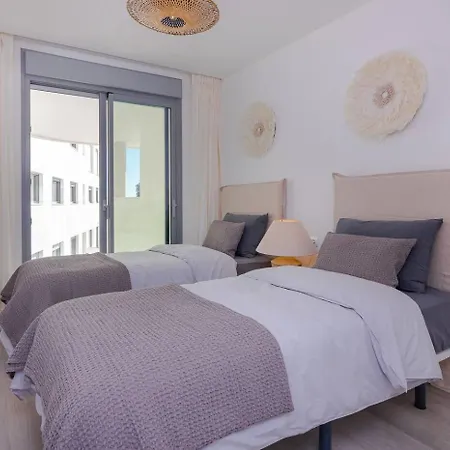 Luxury New Boho Style In Pueblo! Apartment *