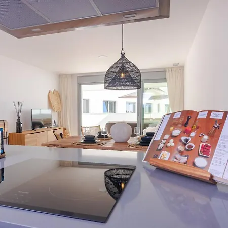Luxury New Boho Style In Pueblo! Apartment *